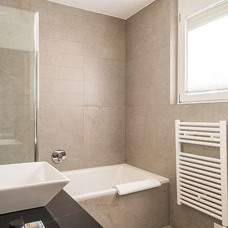 Matthiol דירה צרמט